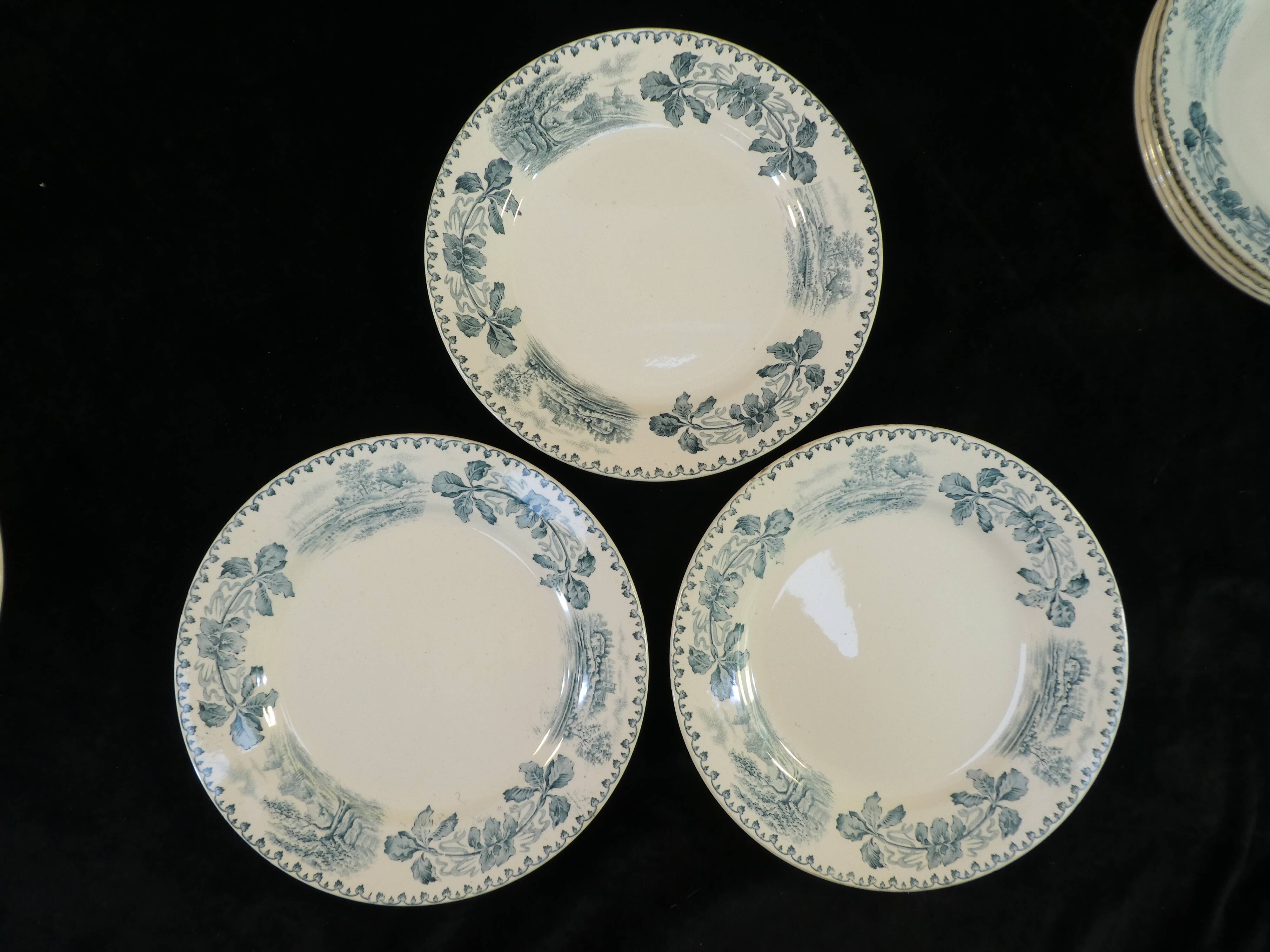 12 flat earthenware plates terre de fer bocage