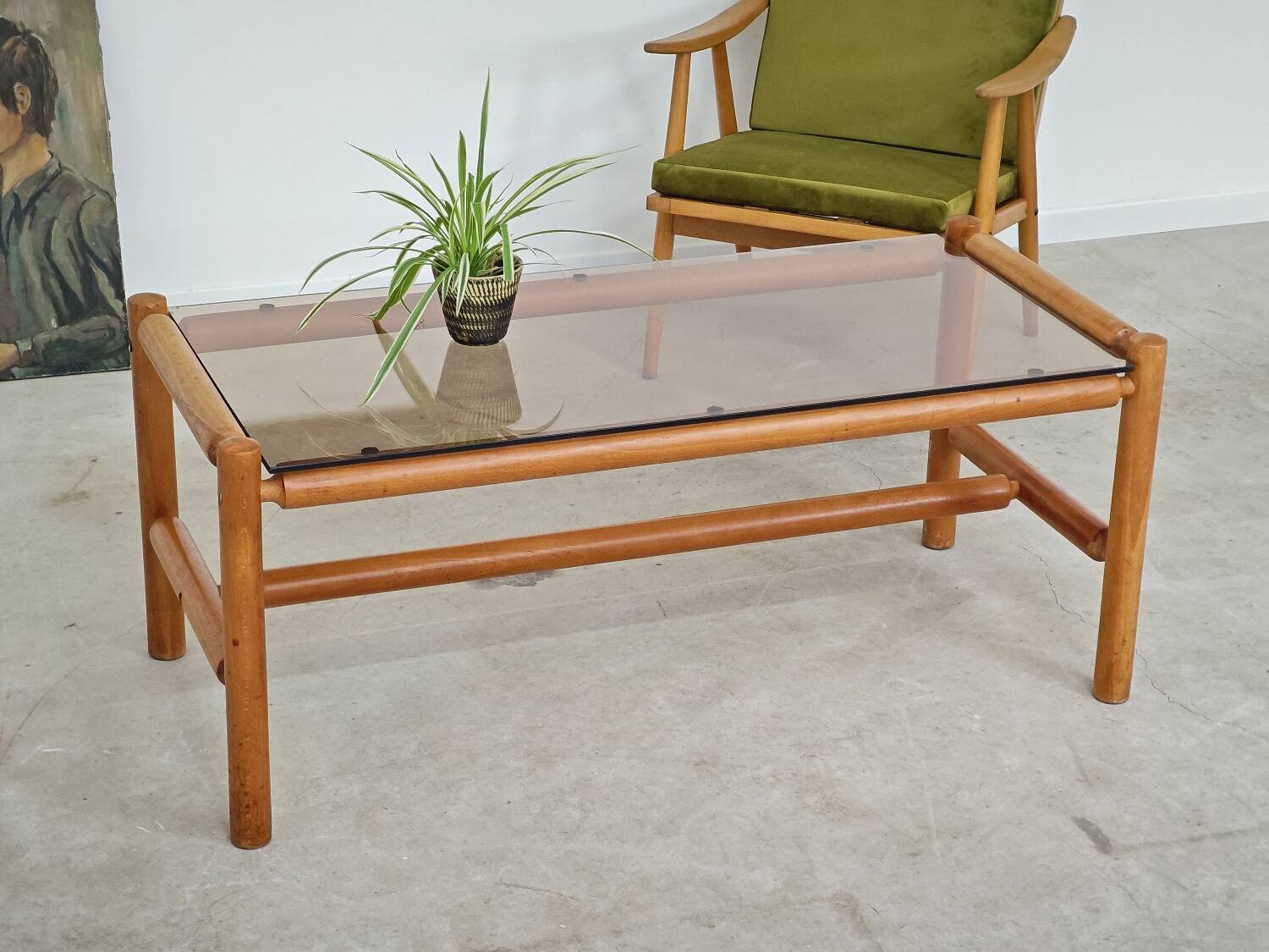Table basse style chalet bois massif et verre  République Tchèque 1970