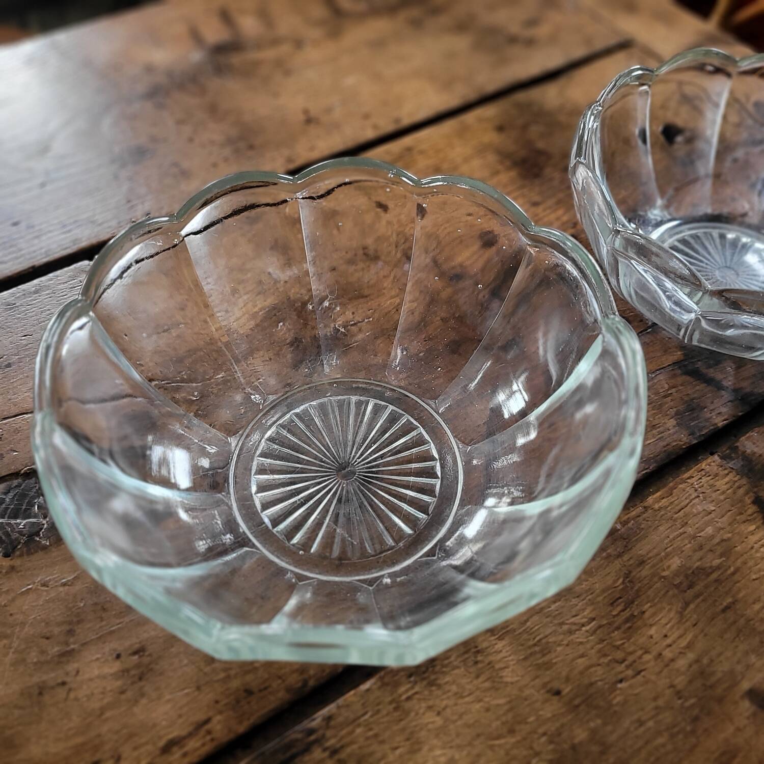 Pair of molded glass salad bowls – floral shape – 1950s