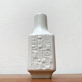 Brutalist porcelain vase from mid-century Wunsiedel Bavaria Porcelain, 1960s.