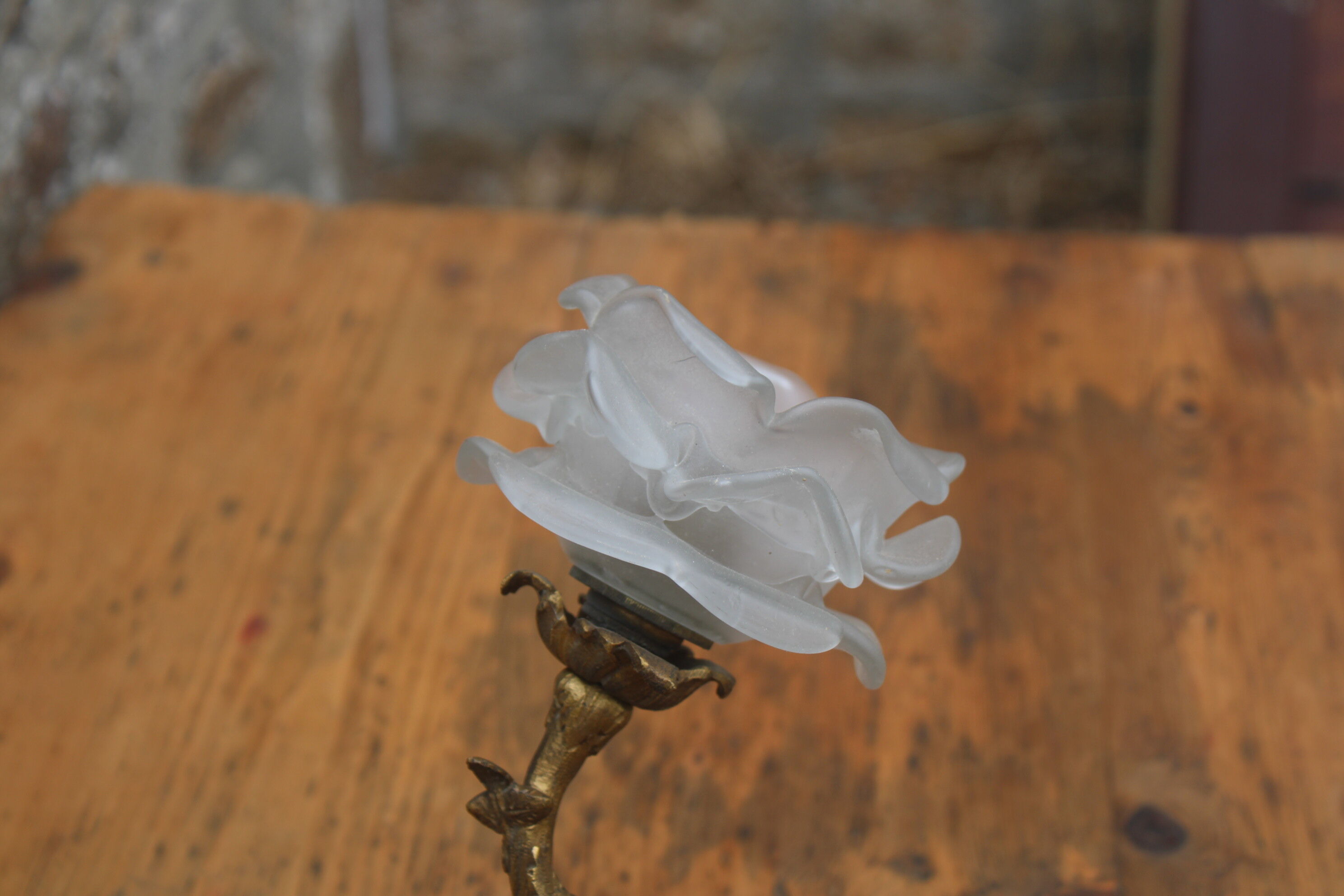 Wall lamp in bronze cherub