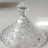 Large lead crystal candy dish/Drageoir. Tritschler Winterhalder. Dome shape, faceted patterns. Dim 30 x 15 cm