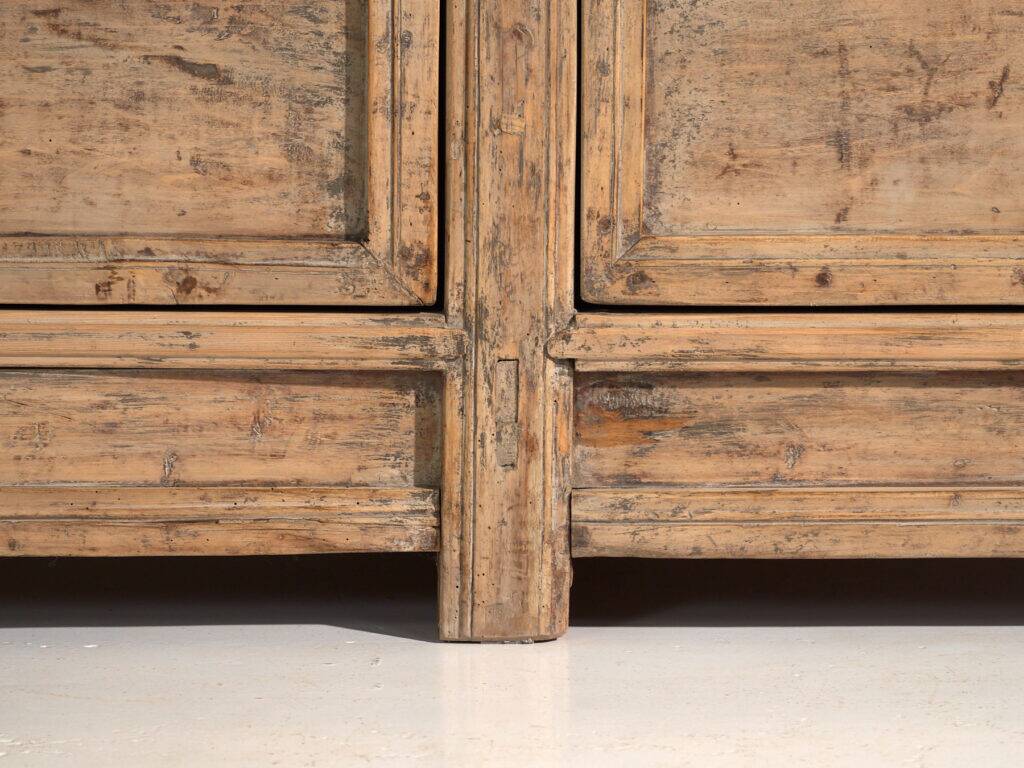 Buffet ancien en bois de pin – Chine, vers 1930