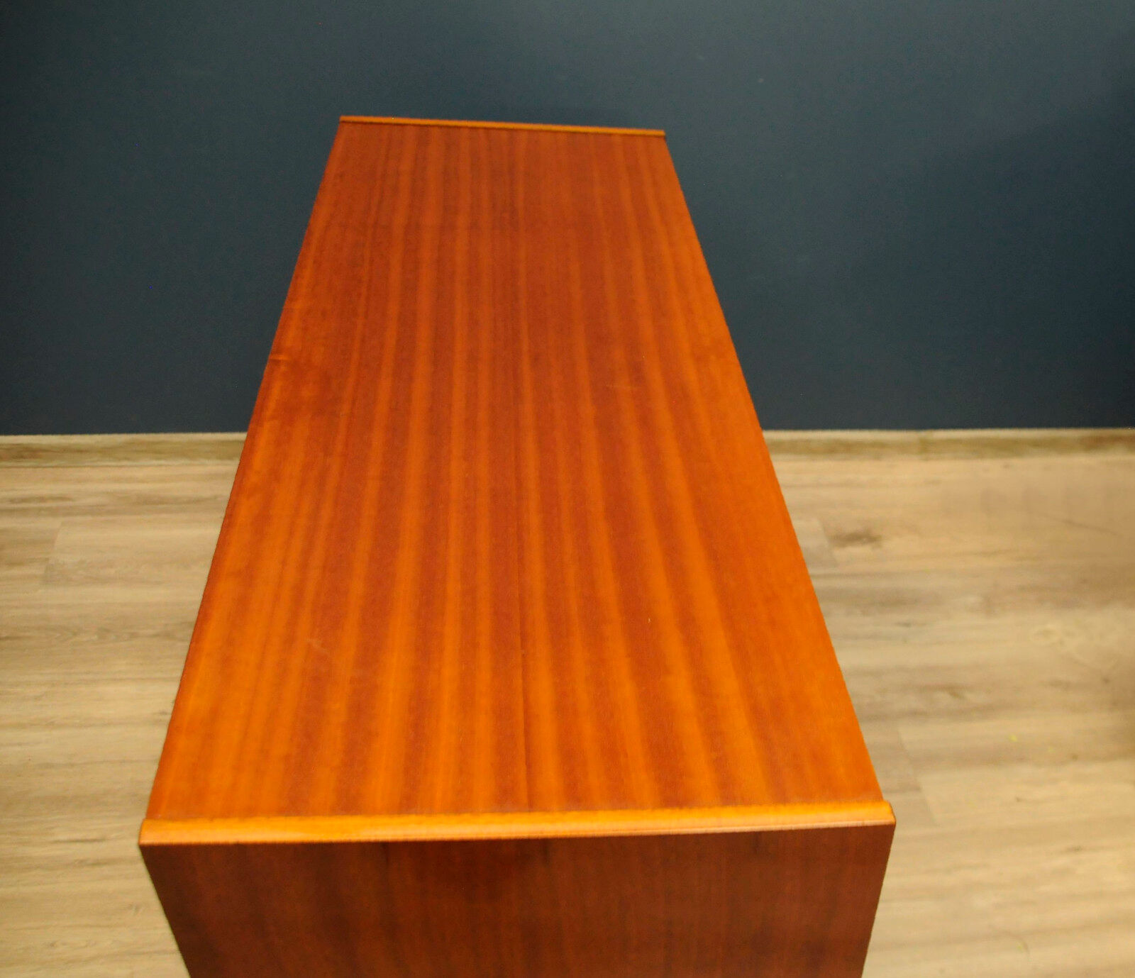 Commode Violetta République Populaire de Pologne PRL