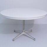 Dining set by Charles et Ray Eames for Herman Miller, 1970