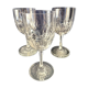 Suite de 3 verres a eau ou a vin en cristal taille