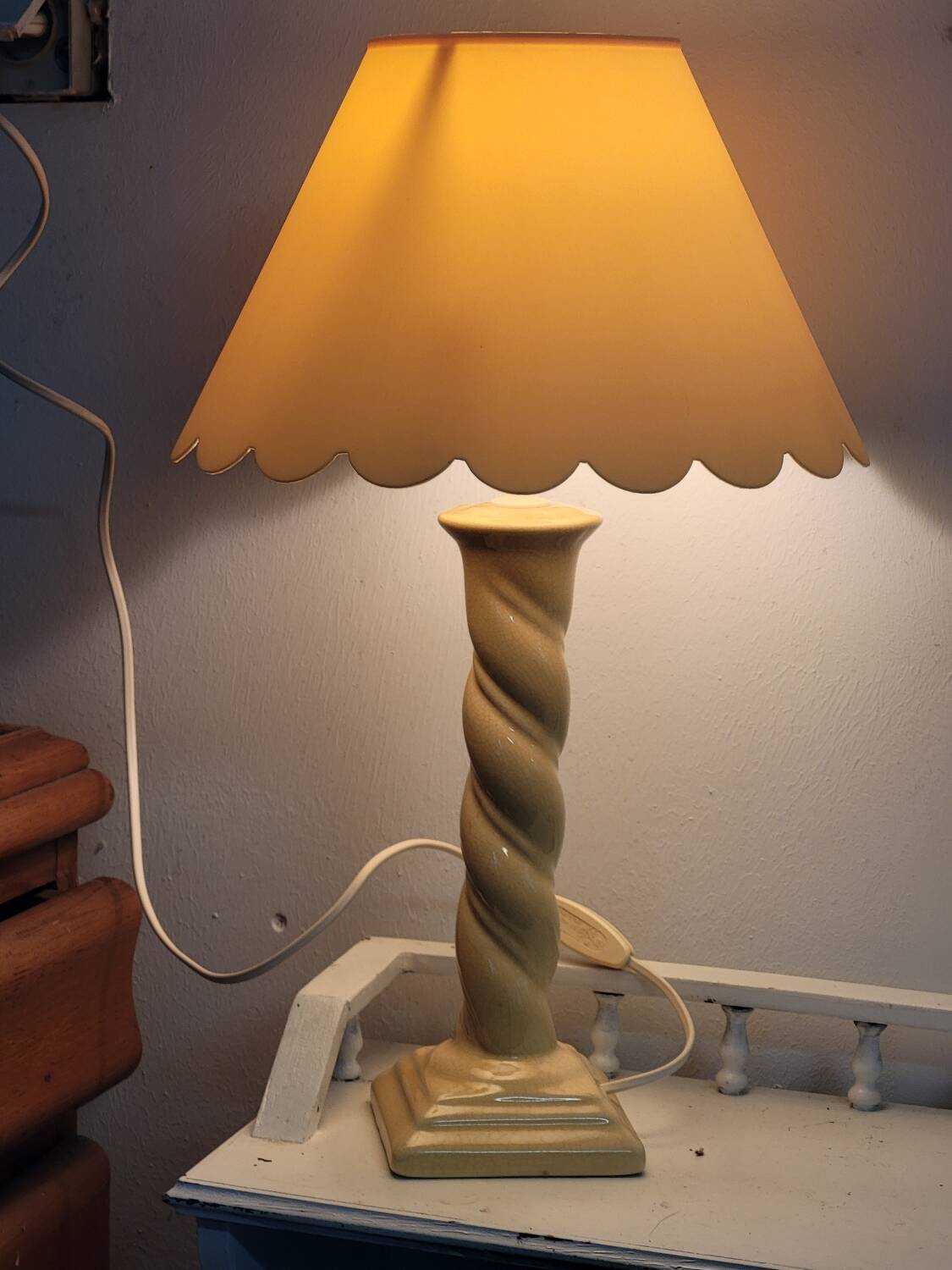 Butter yellow lamp