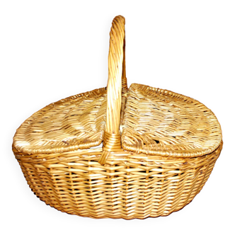 Vintage rattan basket - market basket with lid - harvest basket picnic