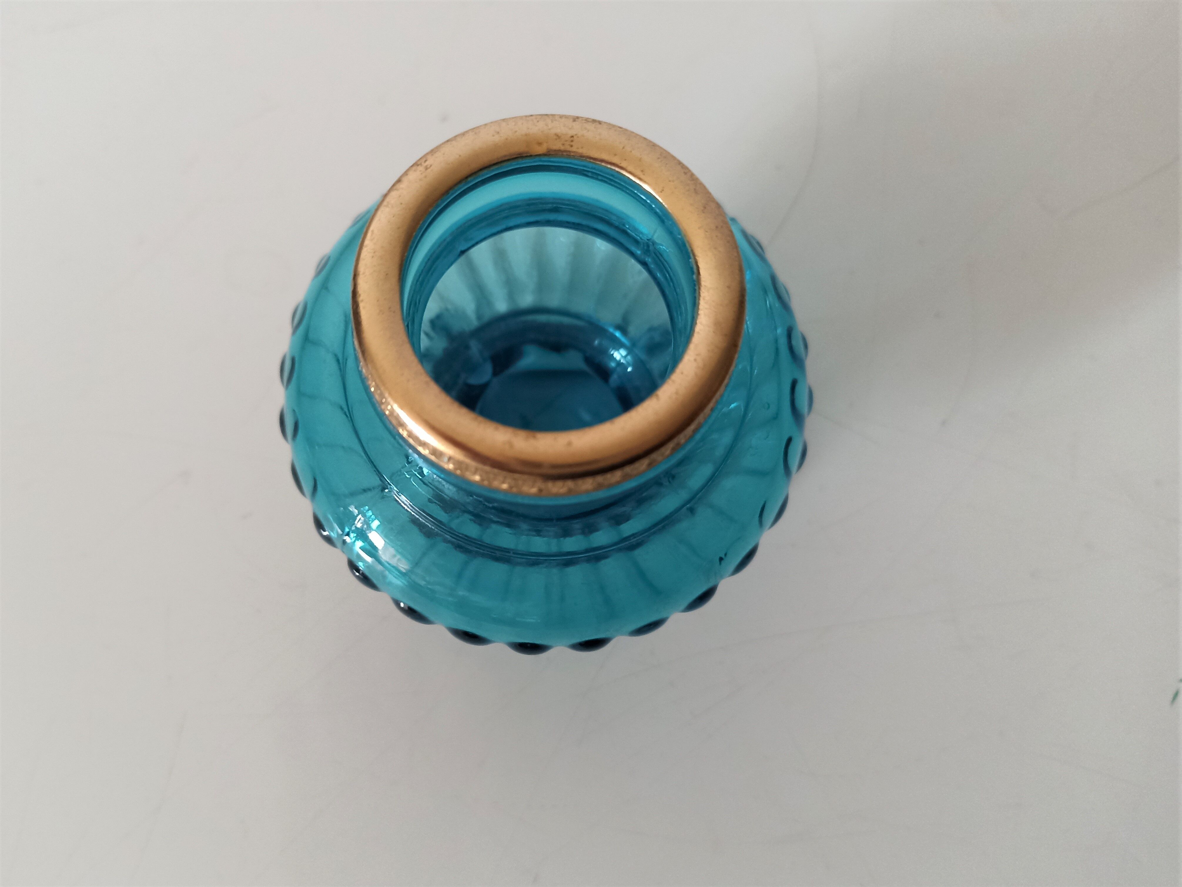 Encrier ancien en verre turquoise et laiton