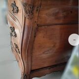 Commode galbée 18ème louis xv