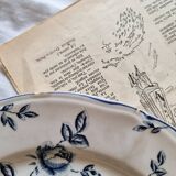 Duo of flat earthenware plates