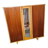 Armoire de poupée vintage