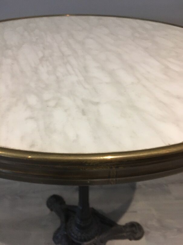 Bistro table called "parisian"