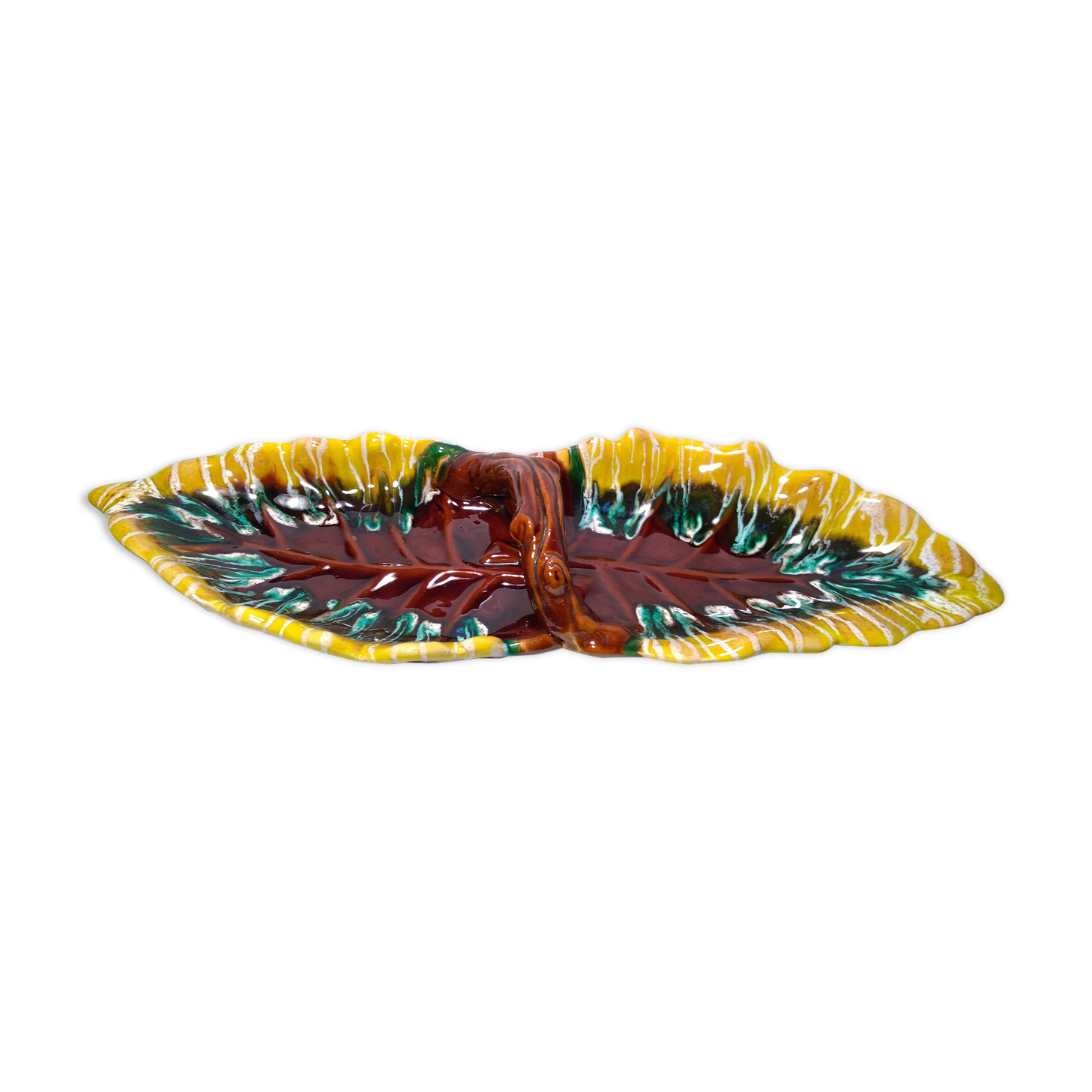 Vallauris dish with cove