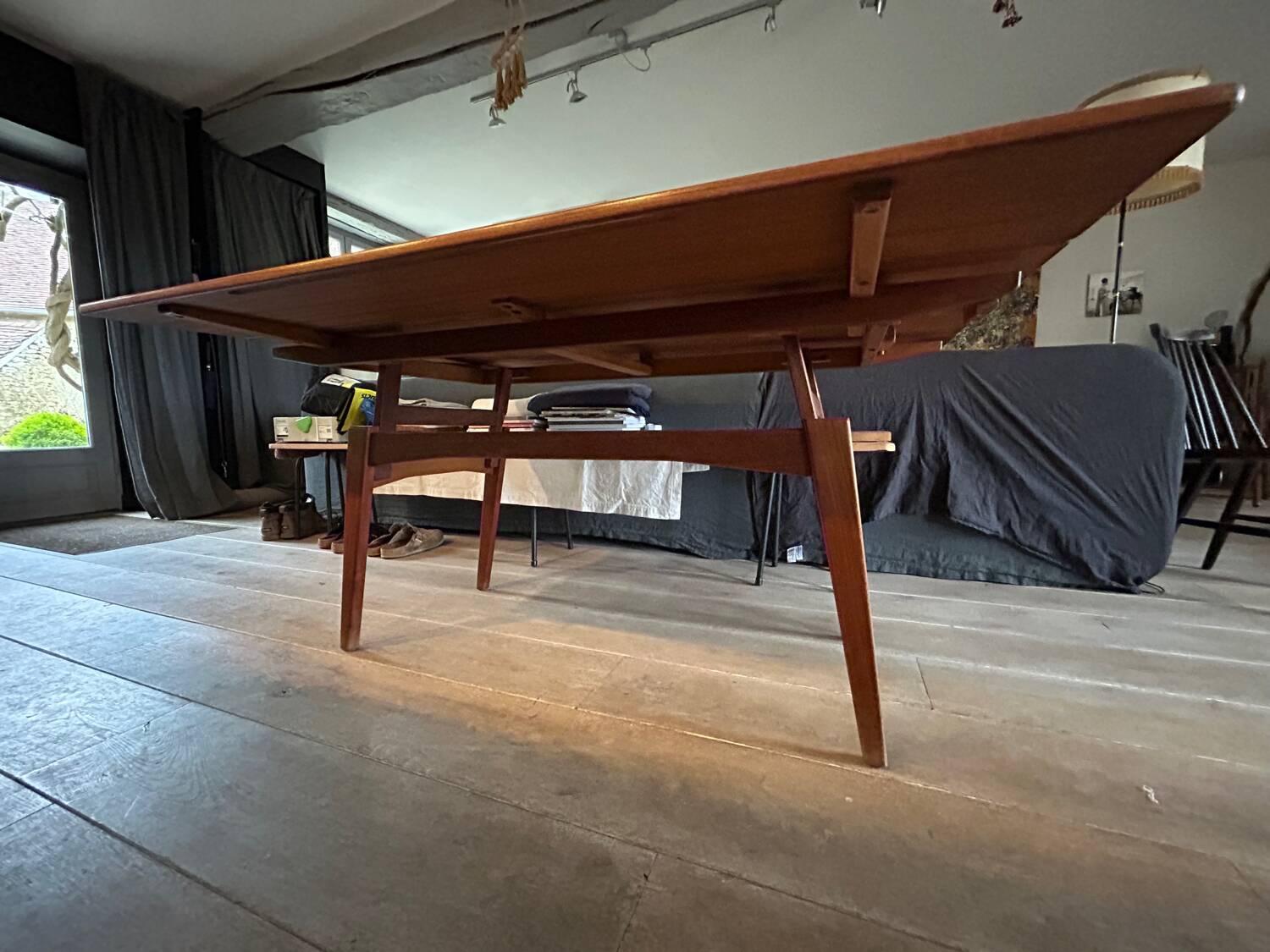 Scandinavian lift-up coffee table