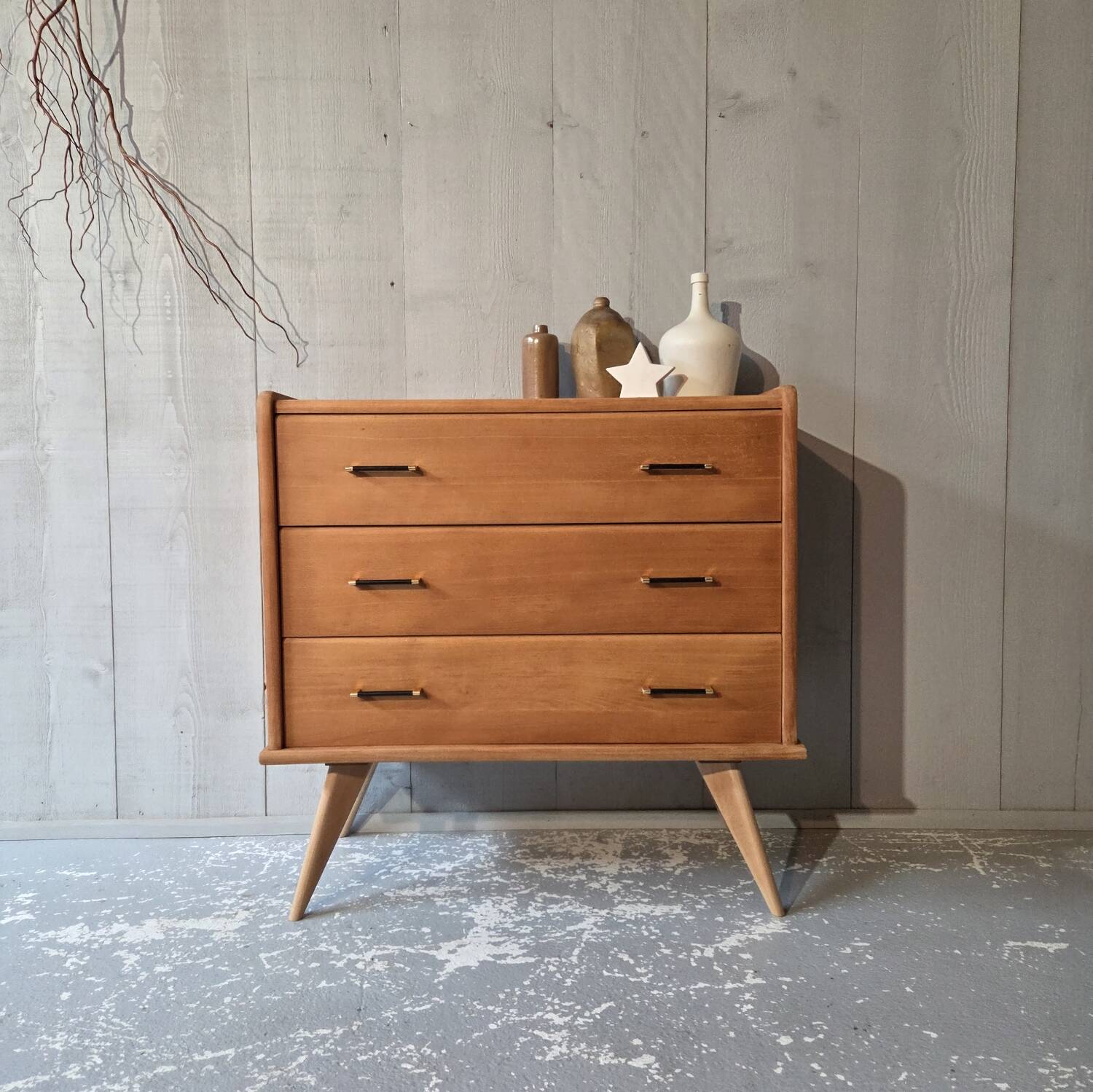 Vintage chest of drawers