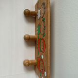 Wall-mounted coat rack