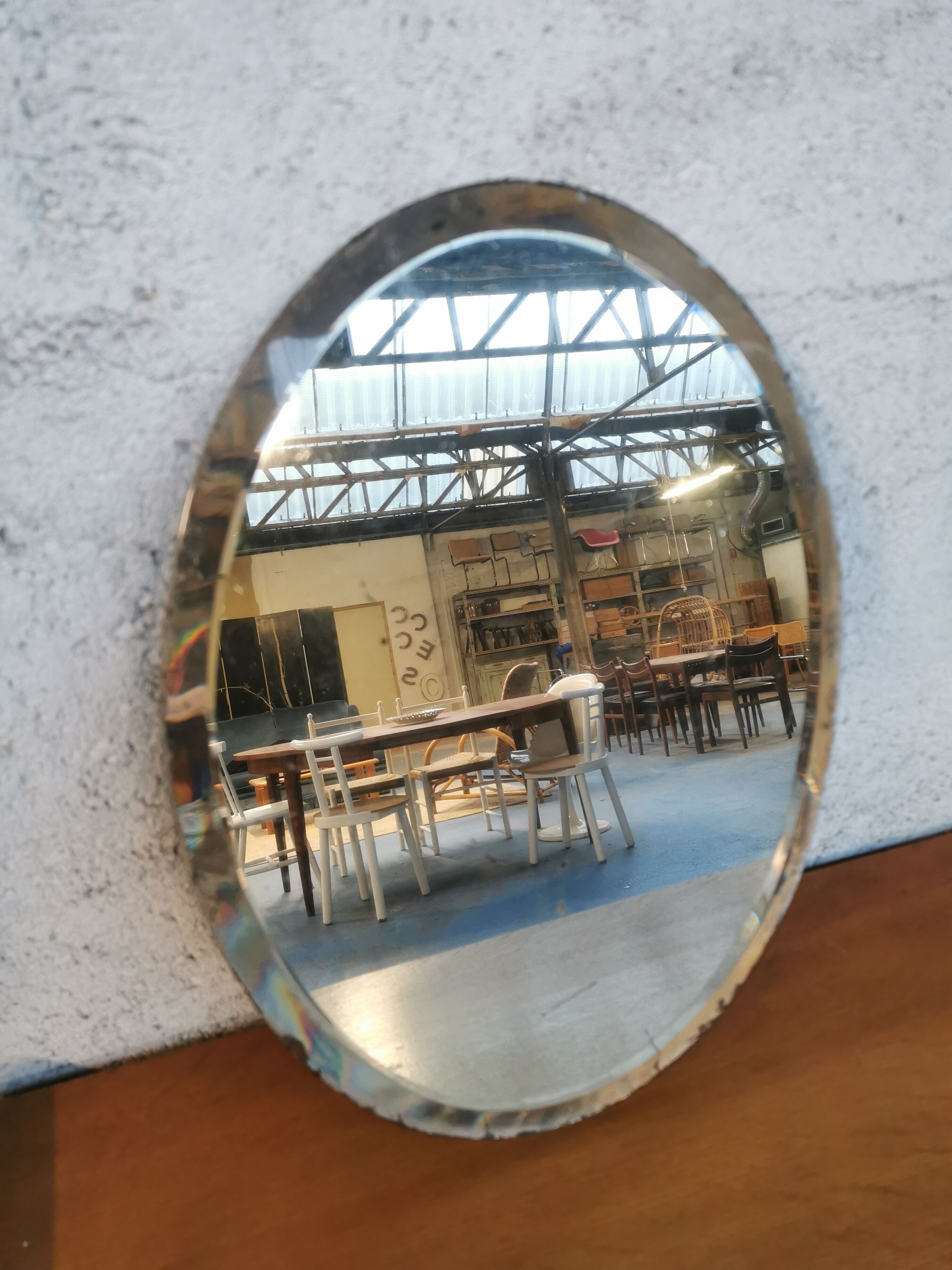 Oval beveled mirror