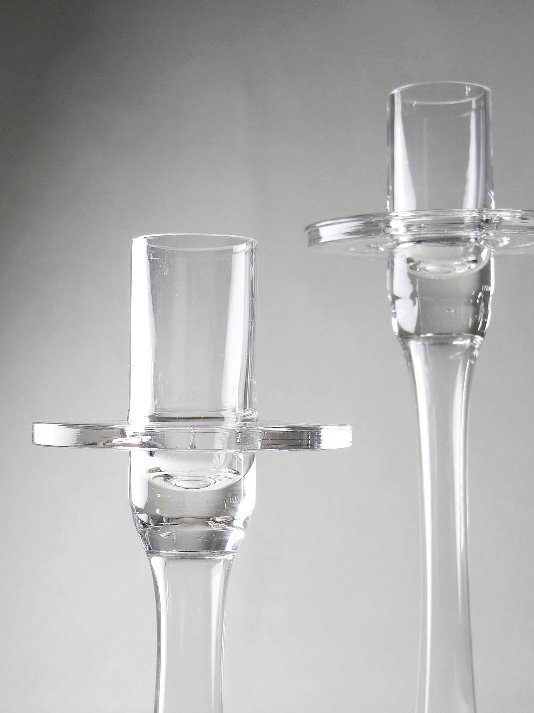 Trois bougeoirs en cristal vintage