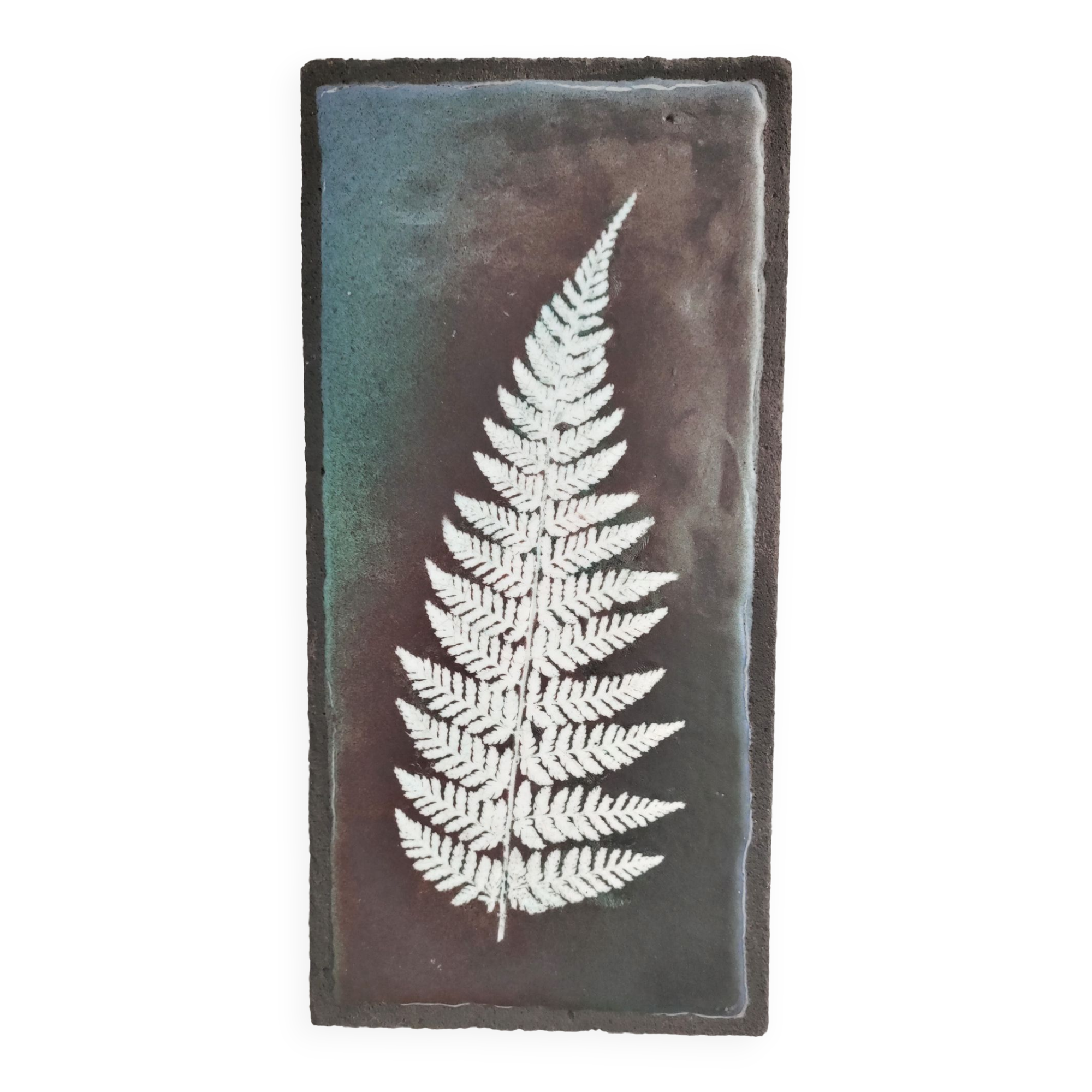 Plaque de lave émaillée à décor de fougère