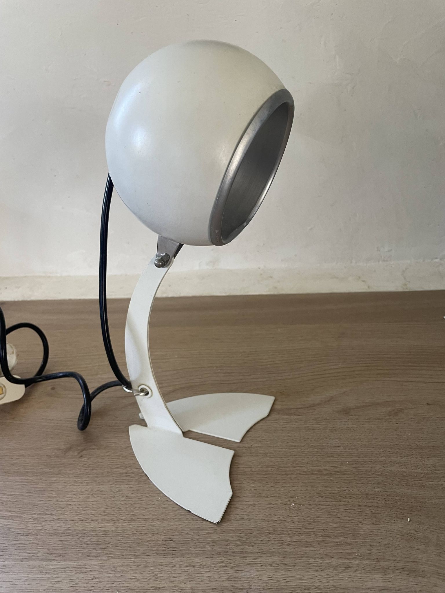 Lampe orientable eye ball, design italien années 70