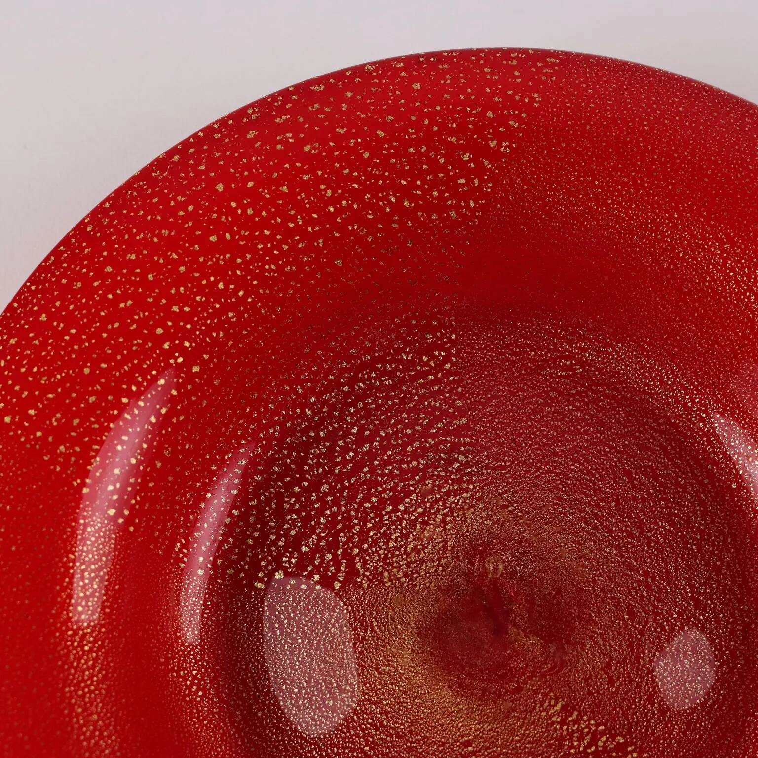 Vintage glass plates from Murano Suzuki Art Decoration 1970s