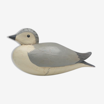 Wood seagull painted two-tone gray and white