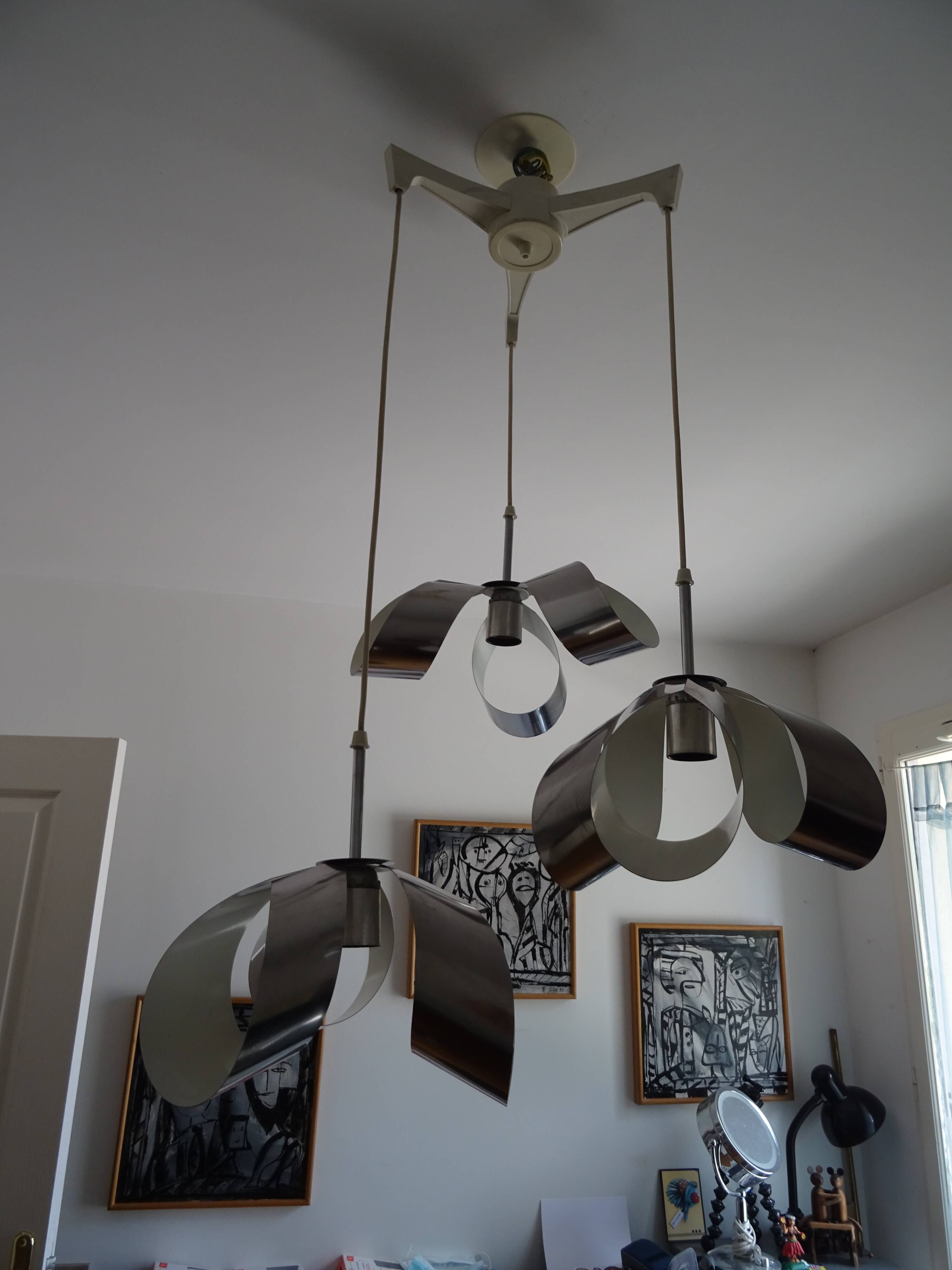 Stainless steel flower cascade suspension, 1970
