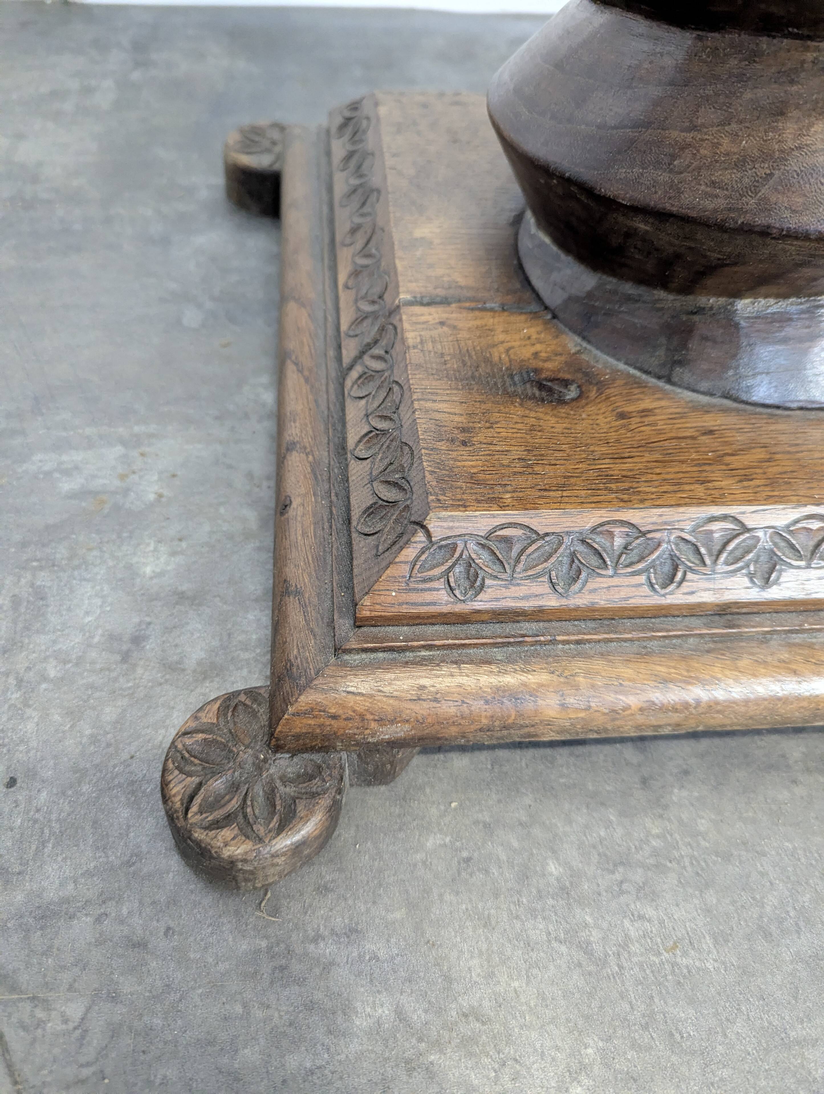 Pair of screw columns for press