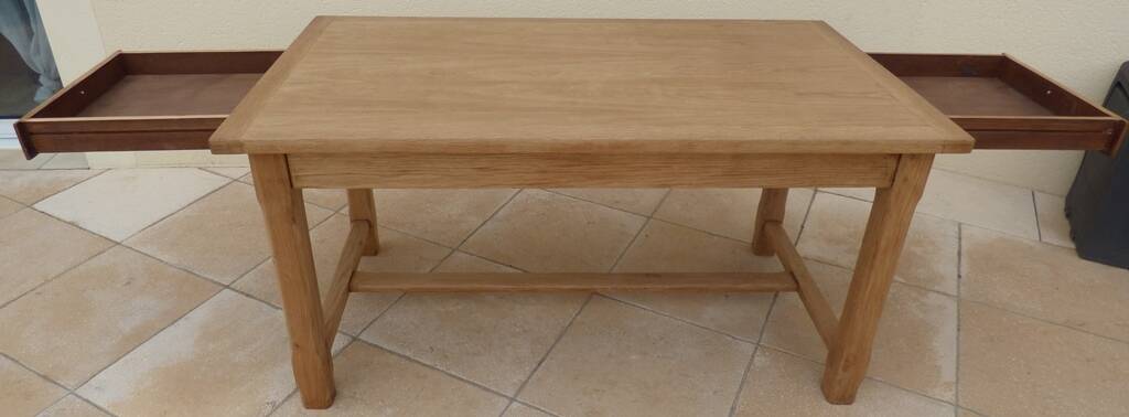 Solid oak farmhouse table with 2 large drawers and brass knobs - Fully restored