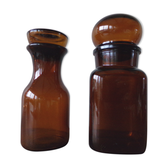 Amber glass jars