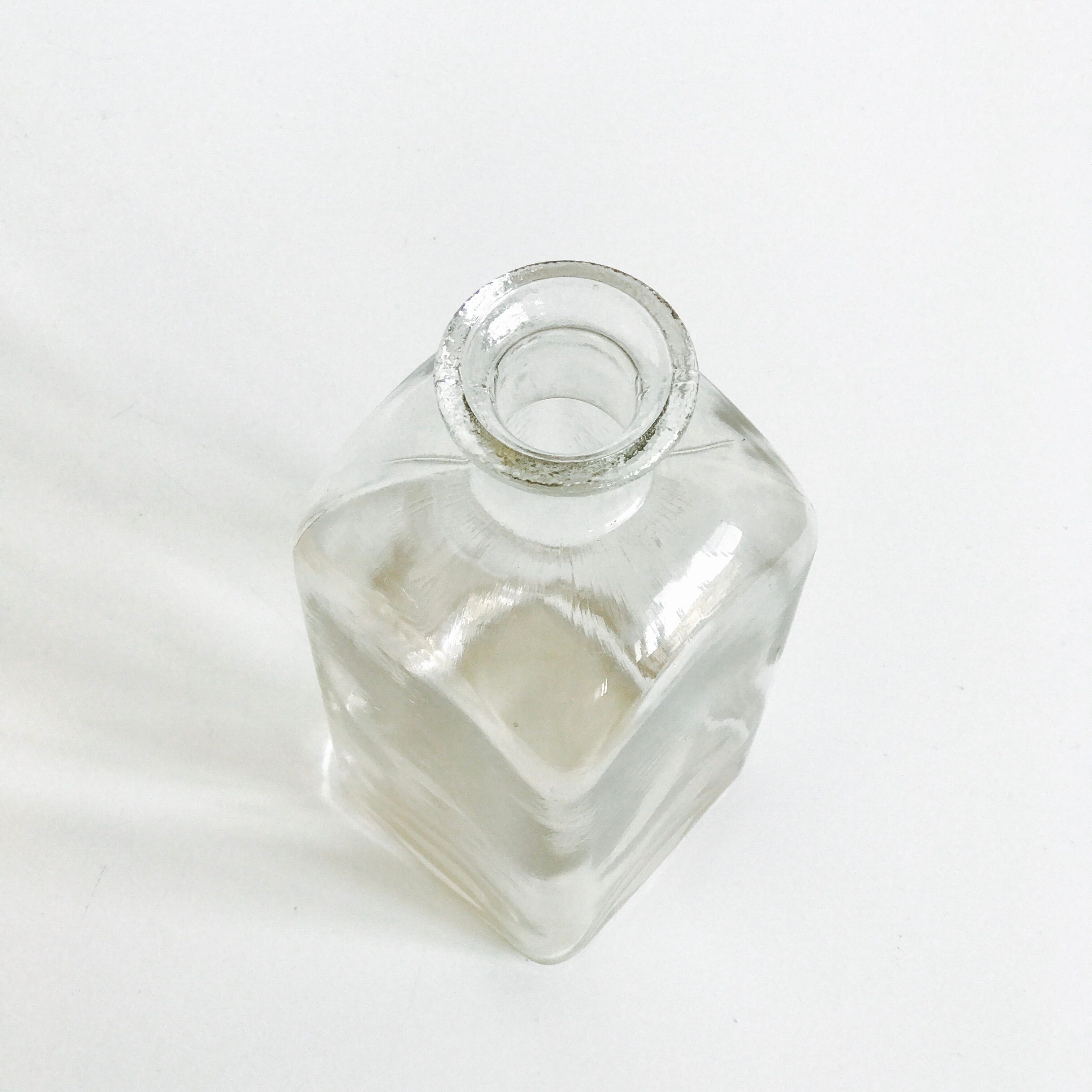 Flacon carafe en verre transparent