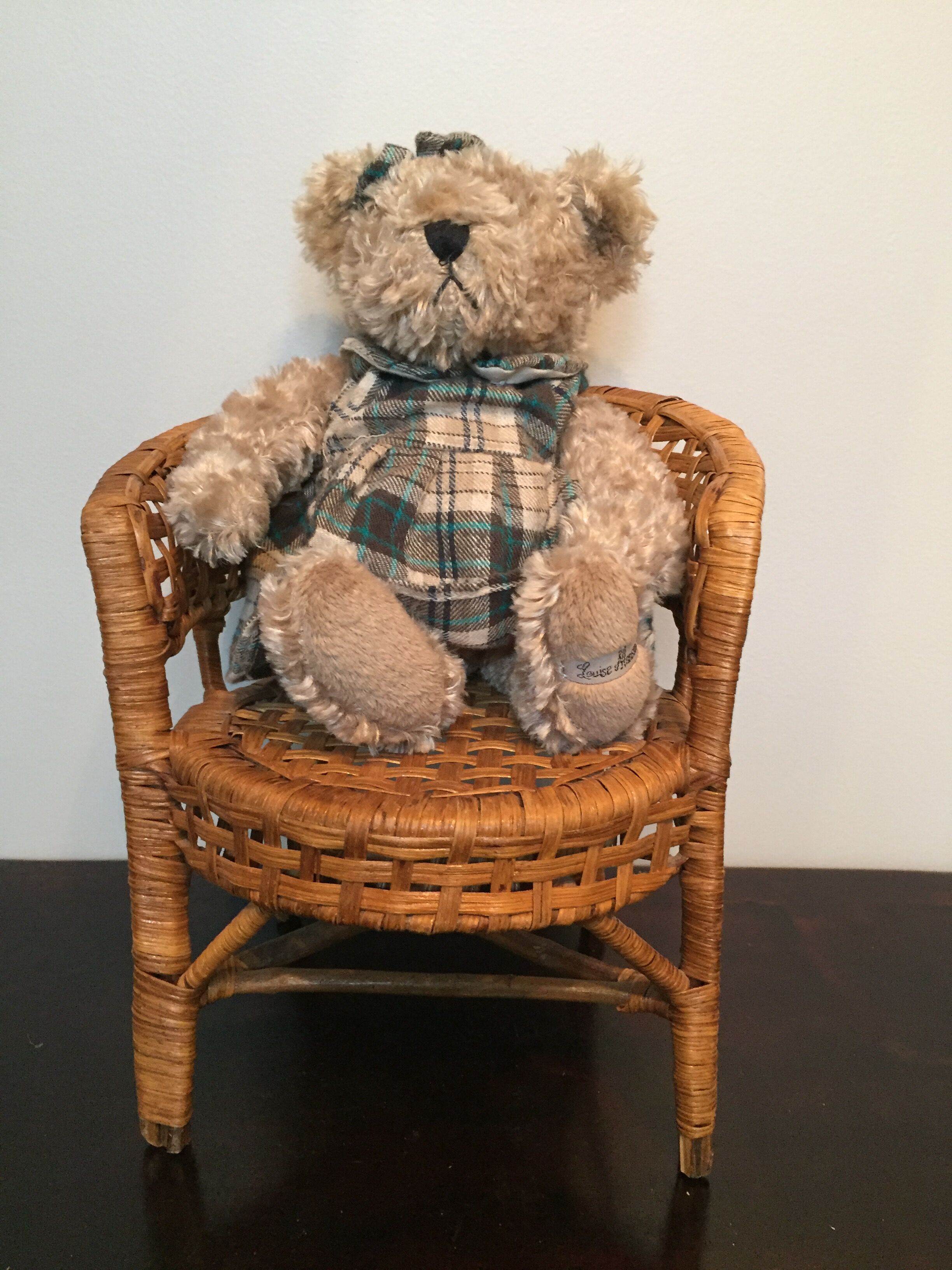 Wicker doll chair chair