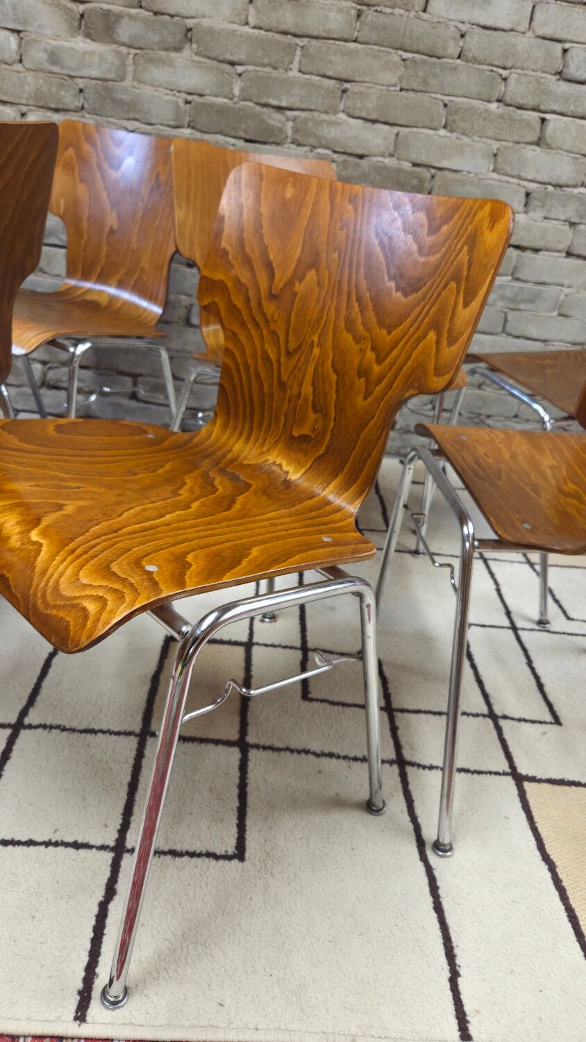 6 vintage Scandinavian chairs from the 1970s.
