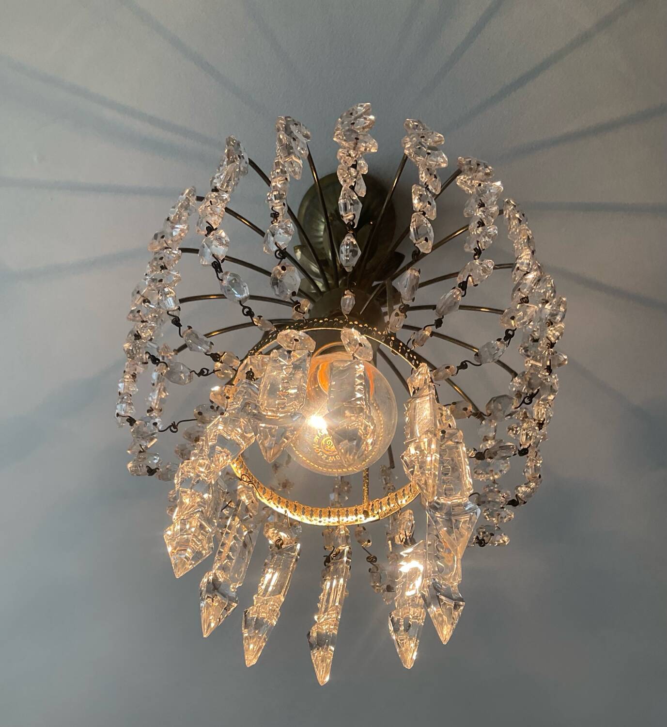 Petit lustre vintage à pampilles de cristal