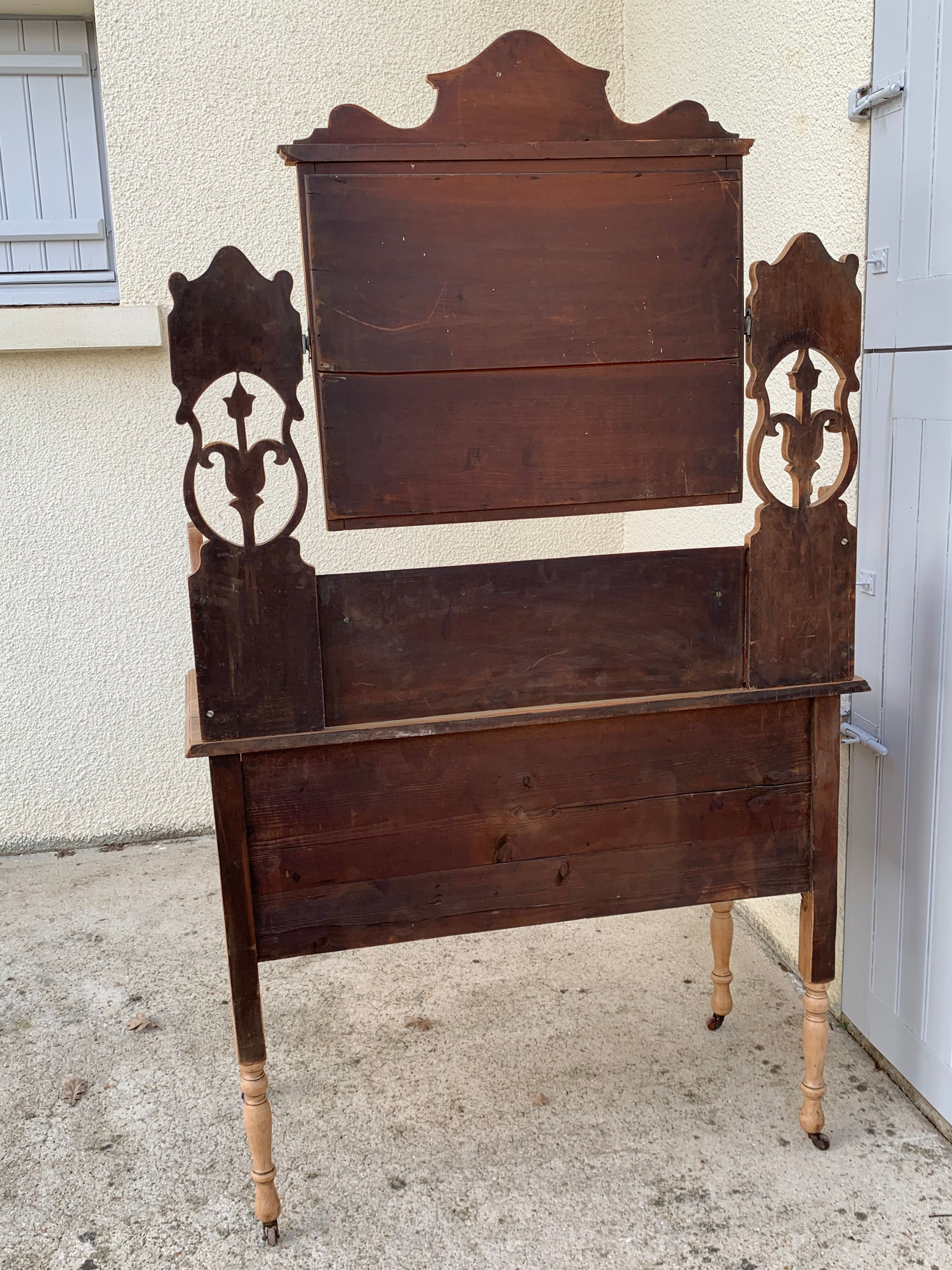 English dressing table 1900