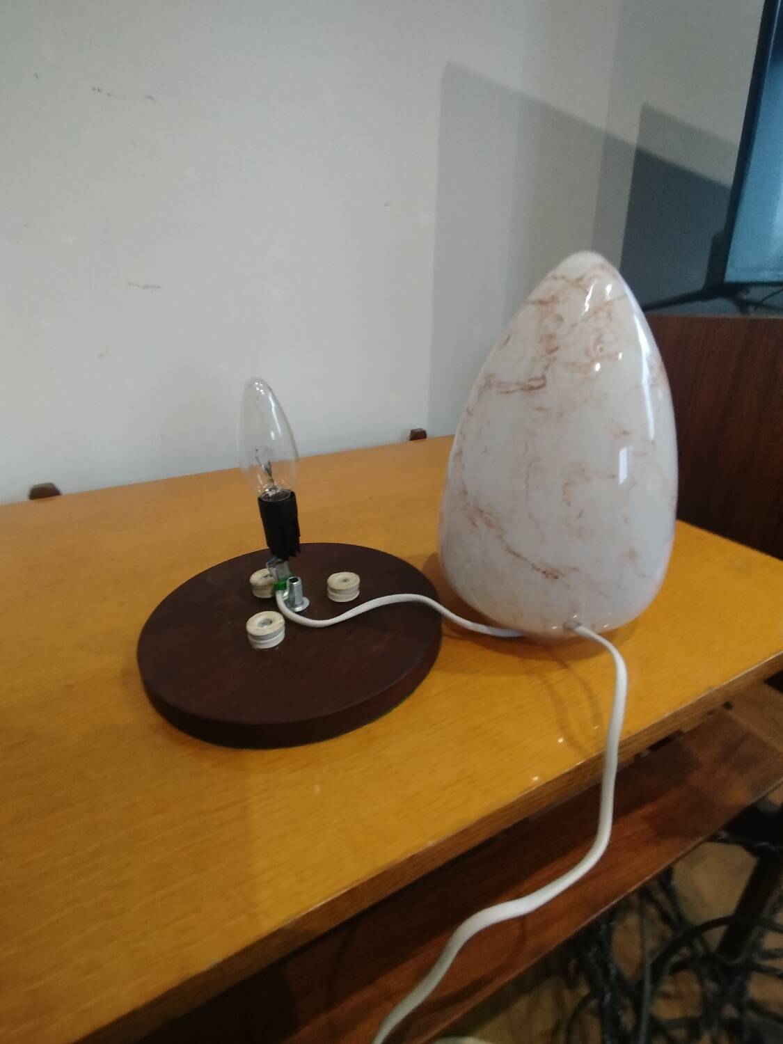Vintage marbled glass egg lamp – wooden base – 1970s