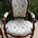 Paire de fauteuils cabriolet Louis XV d'époque