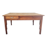 Farm table