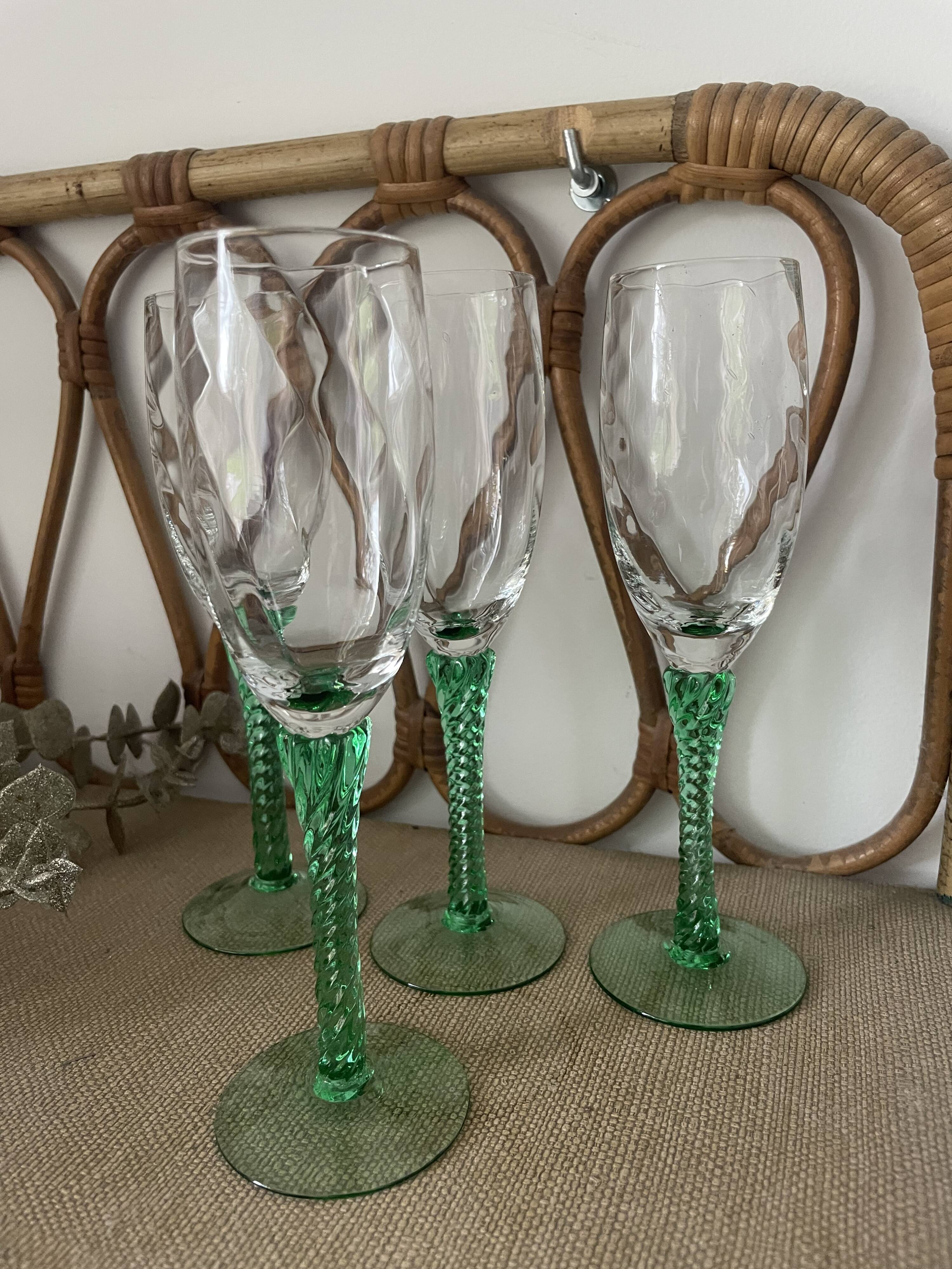 4 champagne flutes, Italian glassware, 1960s, green twisted stem