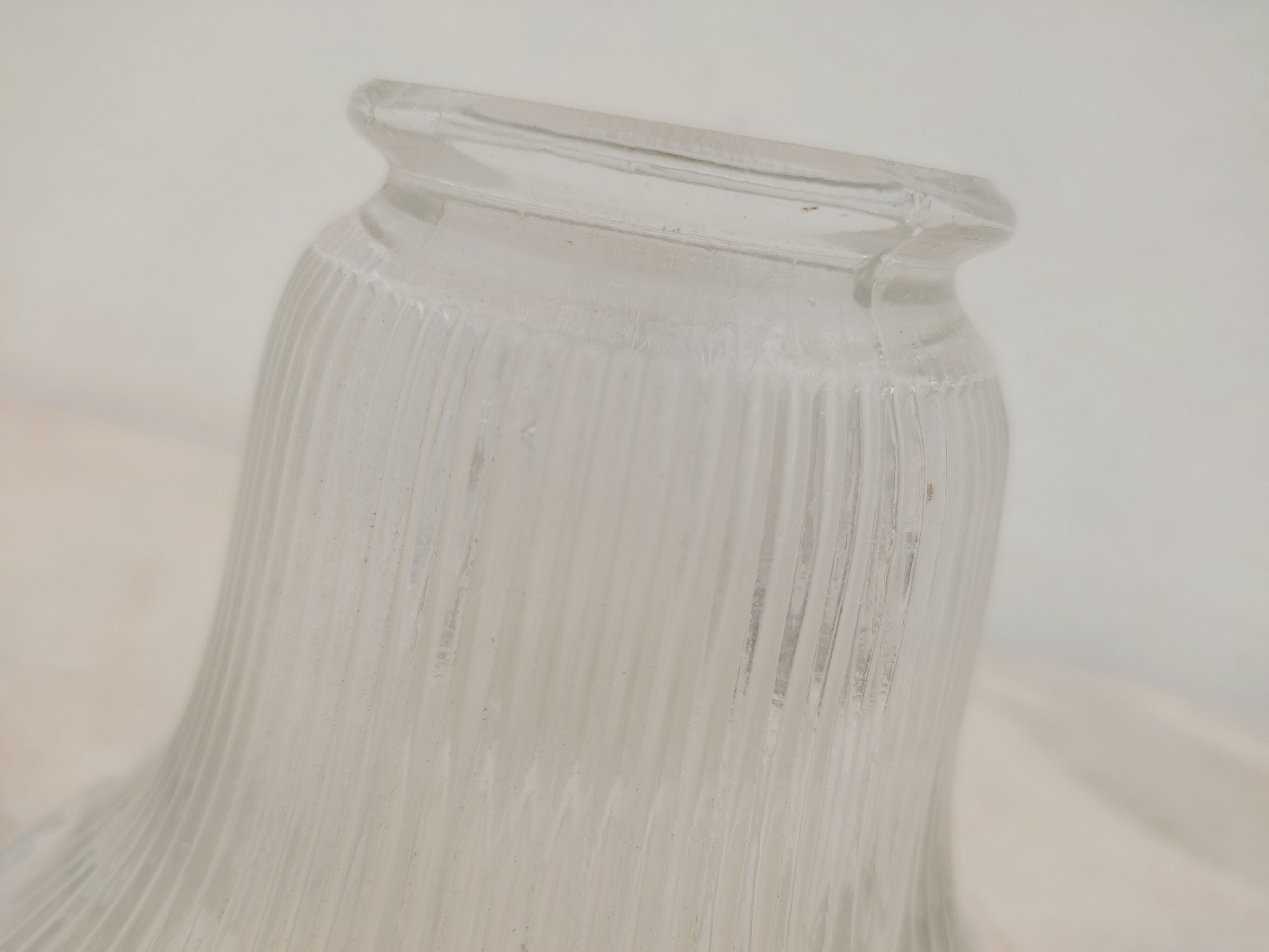 Glass holophanous tulip