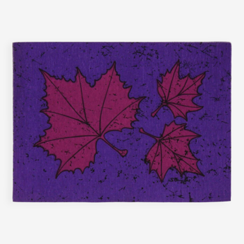 Véritable vintage des années 1960 Purple Canada Leaf / Winter Fabric Wall Hanging