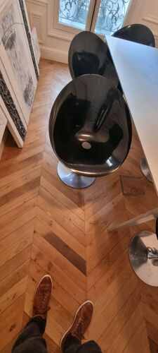 Chaise modèle Éros de Philippe Starck édition Kartell