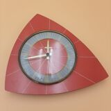 Triangular clock in red formica