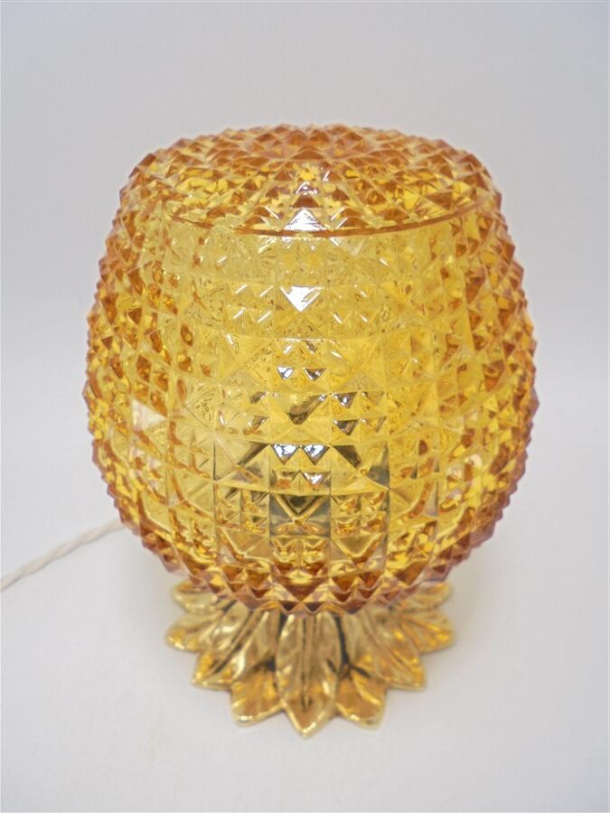 Amber lamp