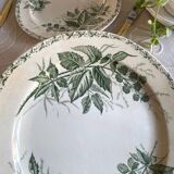 7 flat plates made of ironstone.