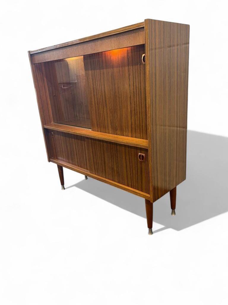 Vintage display cabinet / bar cabinet / cabinet with lighting