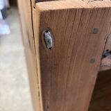 One-door writing desk