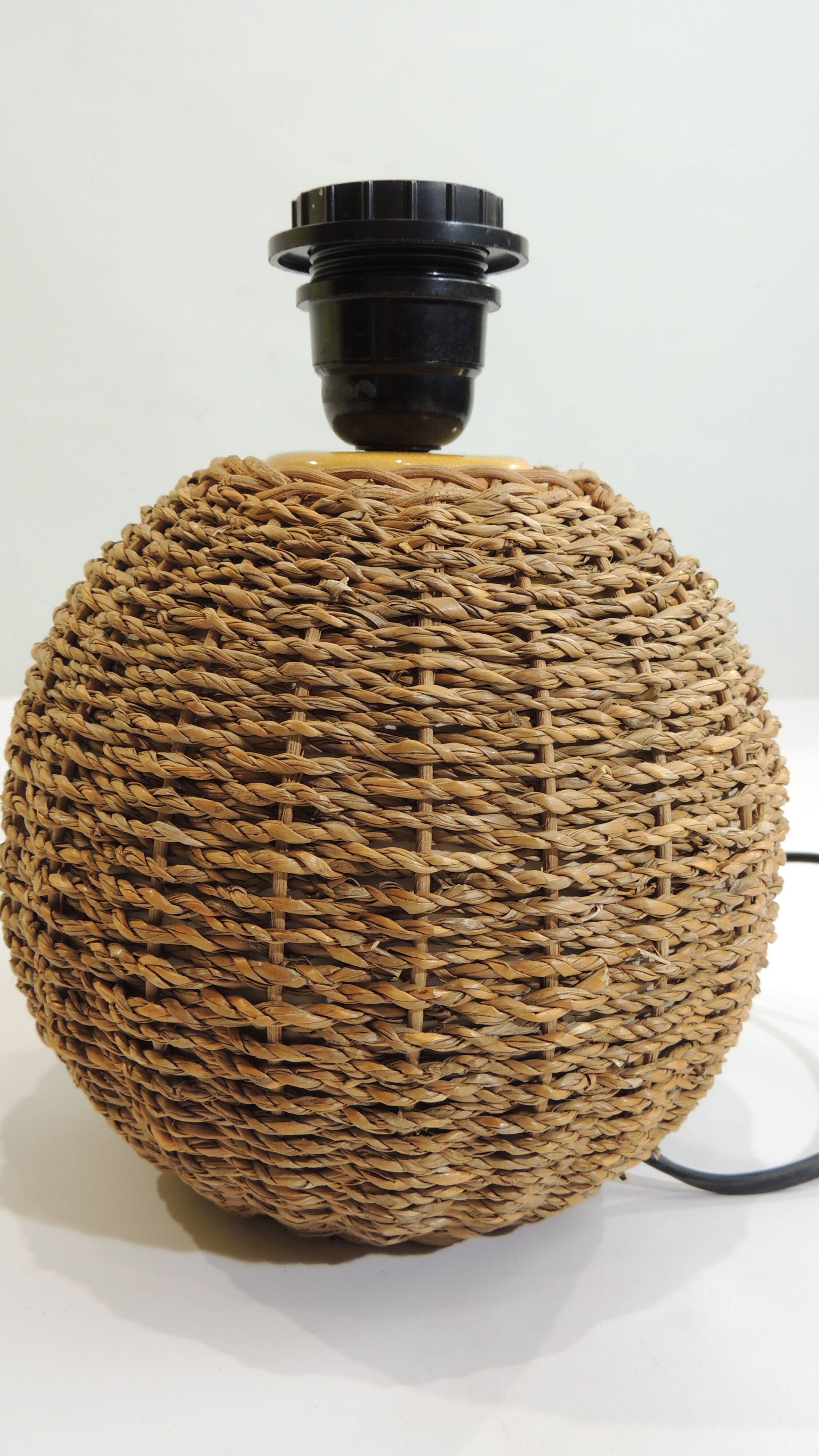 Vintage wicker and ceramic lamp – 1970s – Natural bohemian lamp
