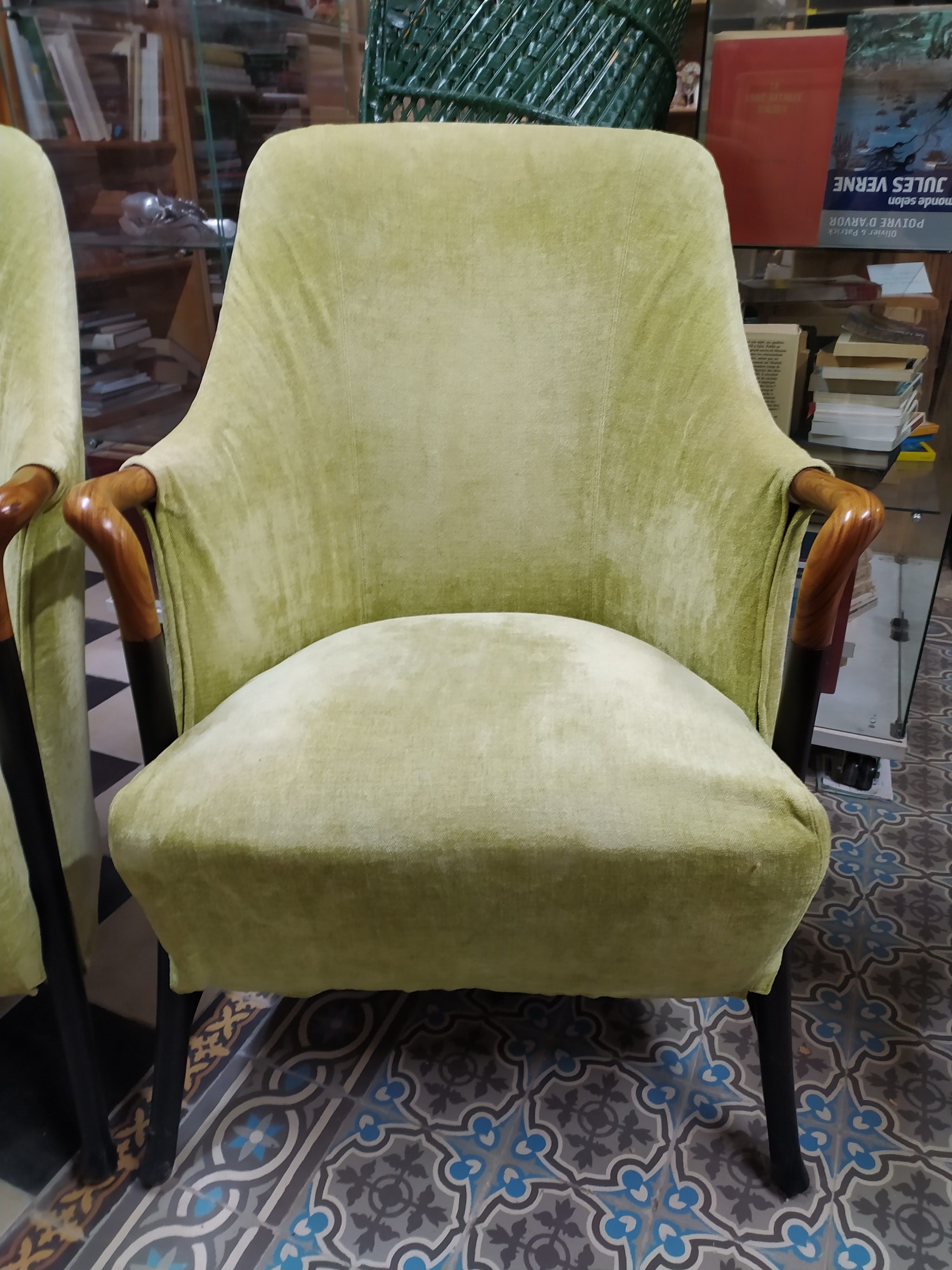 Pair of Progetti chairs for Giorgetti